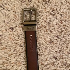Like new boys Levi reversible belt